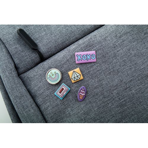 Metal Badge Lark