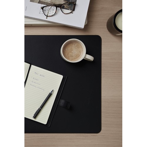 VINGA Timo PU RCS RPET desk pad
