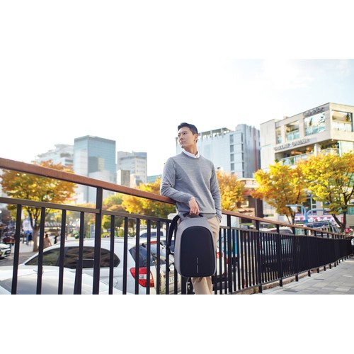 Bobby Hero Regular, Anti-theft backpack