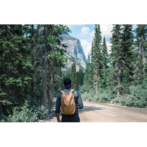 Impact AWARE™ 1200D 15.6'' modern laptop backpack