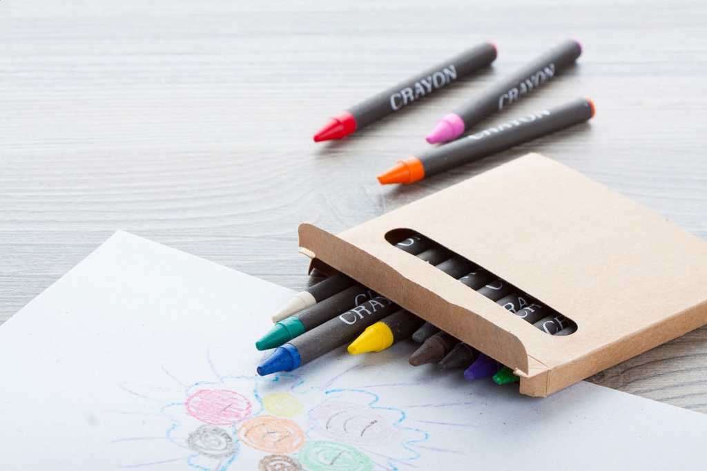 12 waskrijtjes in een kartonnen doosje #7