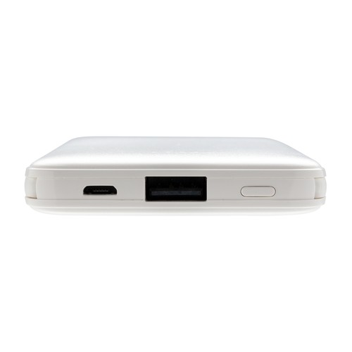 5.000 mAh Pocket Powerbank with integrated cables