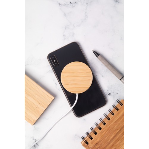 Magnetic wireless charger SeeMag