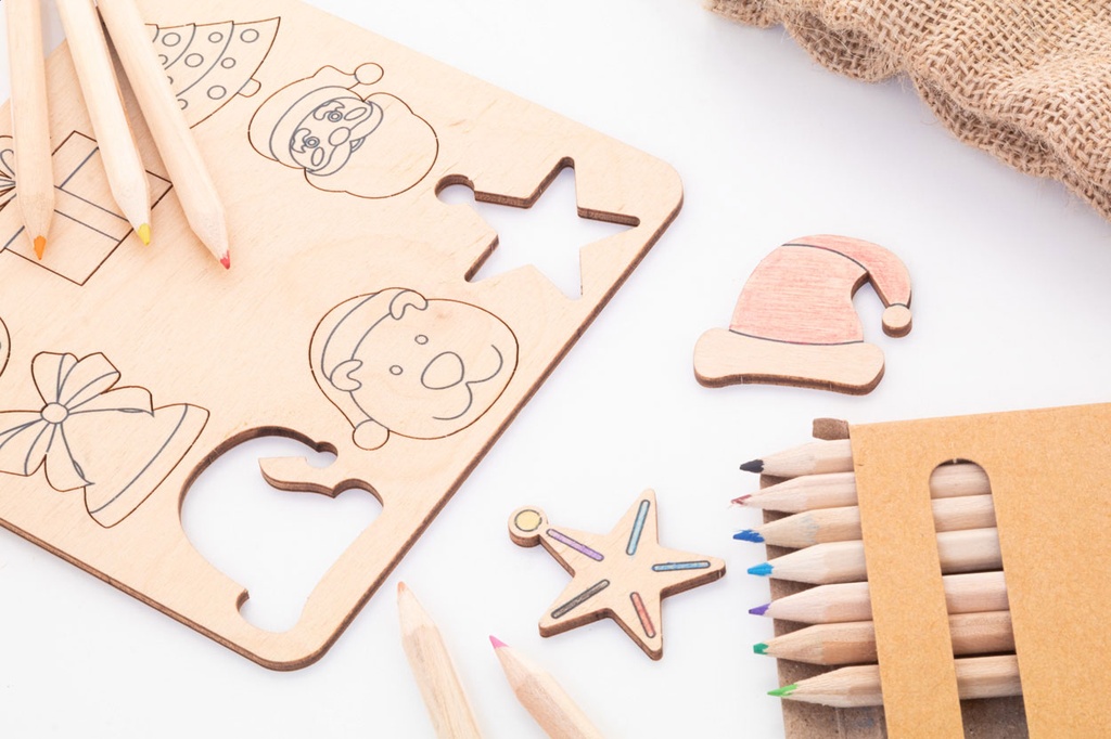 kleurspel voor het matchen van kerstvormen #8