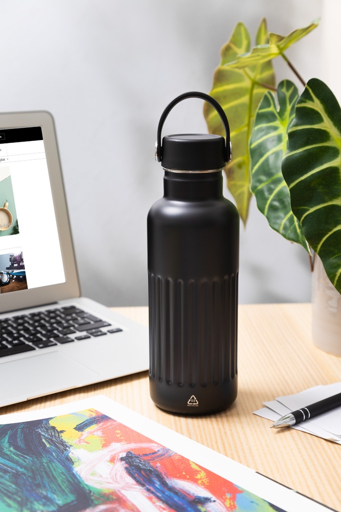 geïsoleerde fles #7