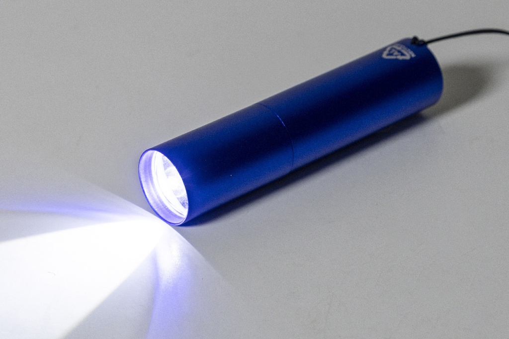 oplaadbare zaklamp van gerecycled aluminium #7