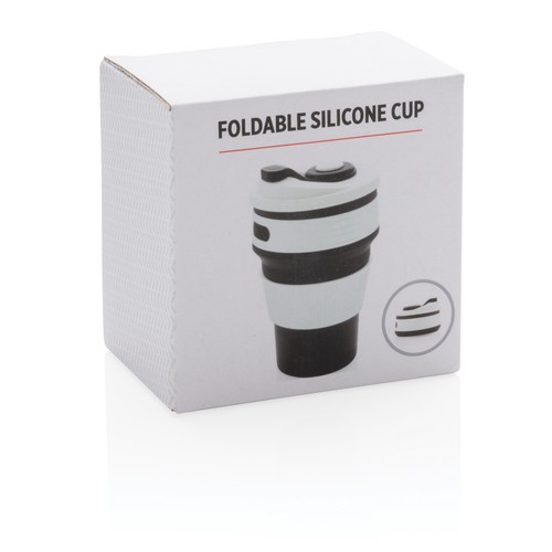 Foldable silicone cup